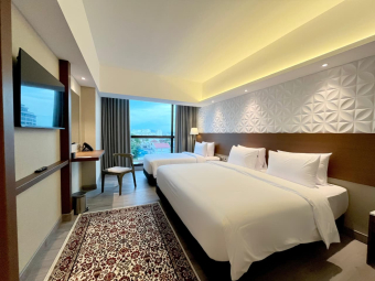 Executive Family Room